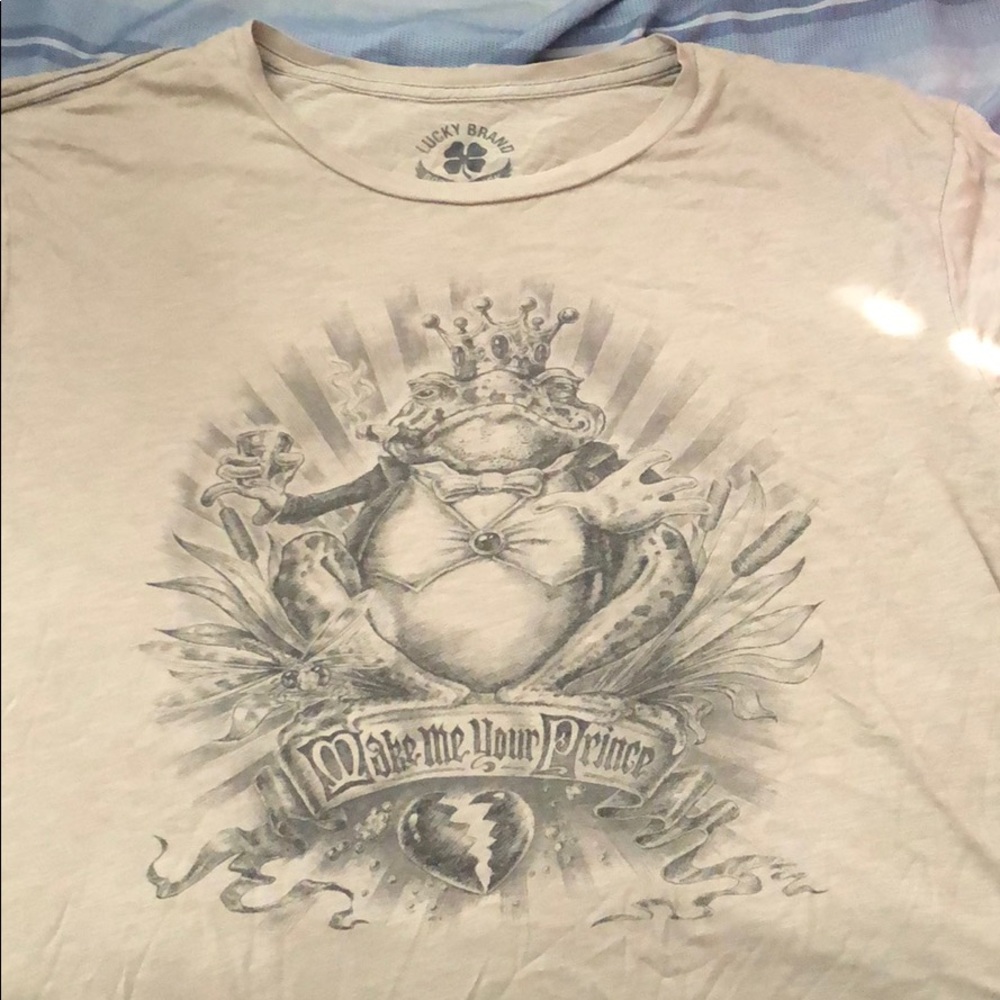 Lucky brand T-shirt